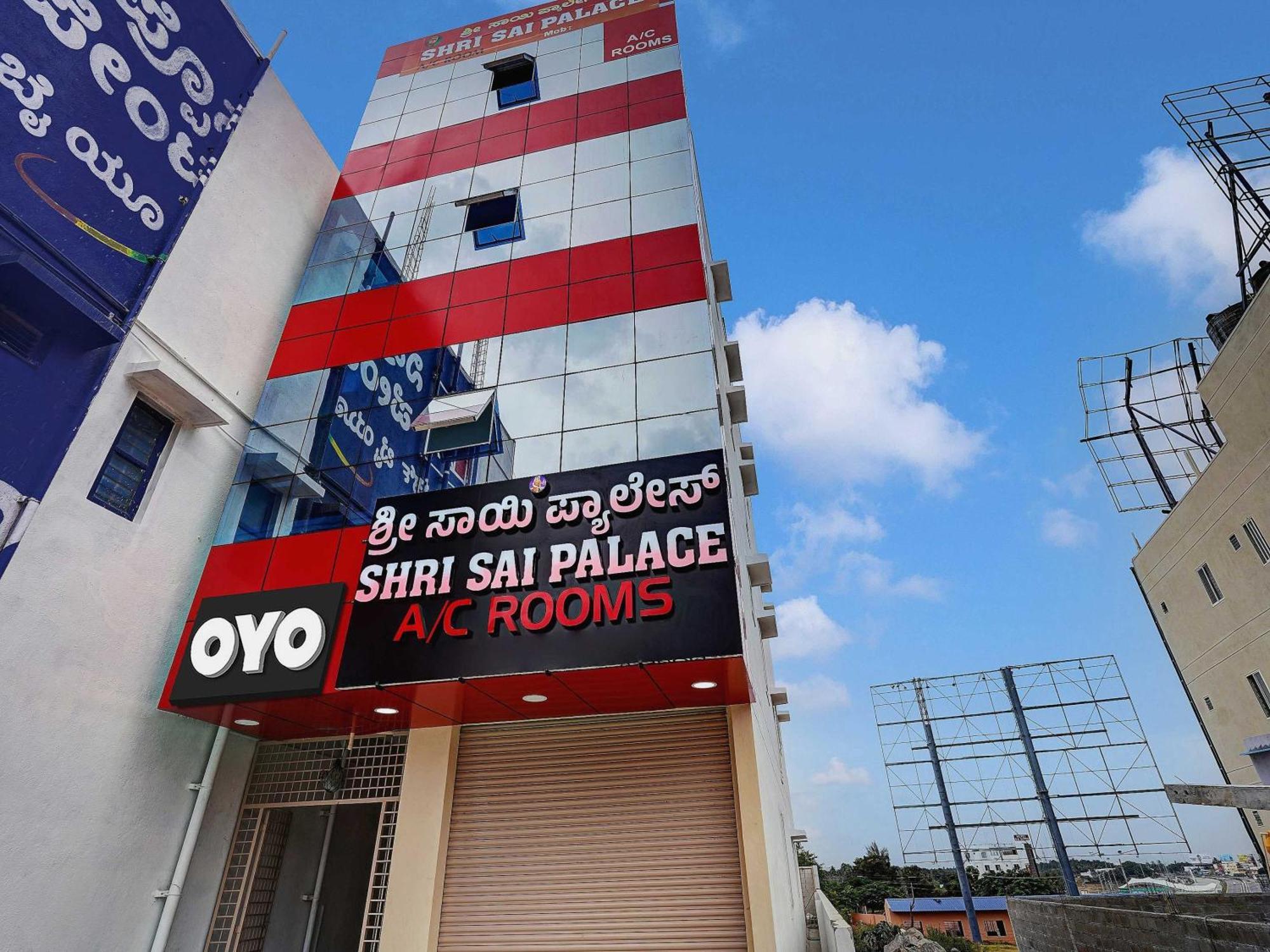 Oyo Flagship Shri Sai Palace Kumbalgod Exteriör bild